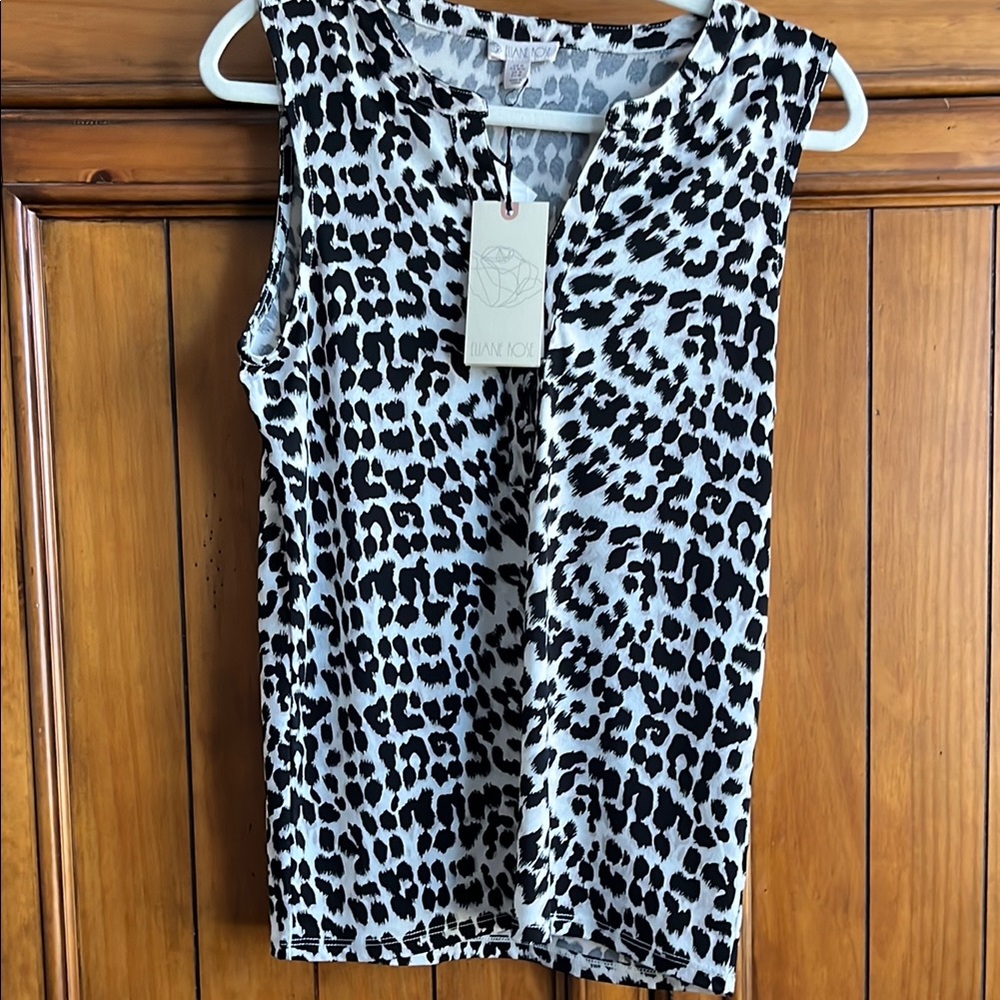 Leopard Print Sleeveless Top